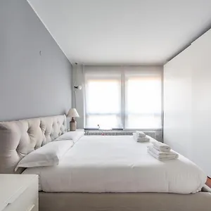 Darsena Cozy Apt - Porta Genova M2 , Milán Italia