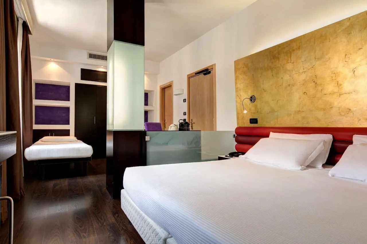 Best Western Hotel Tritone Mestre 4*,  Italia