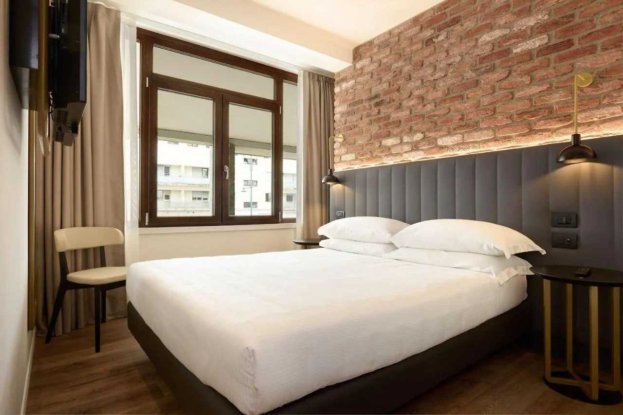 Best Western Hotel Tritone Mestre 4*,