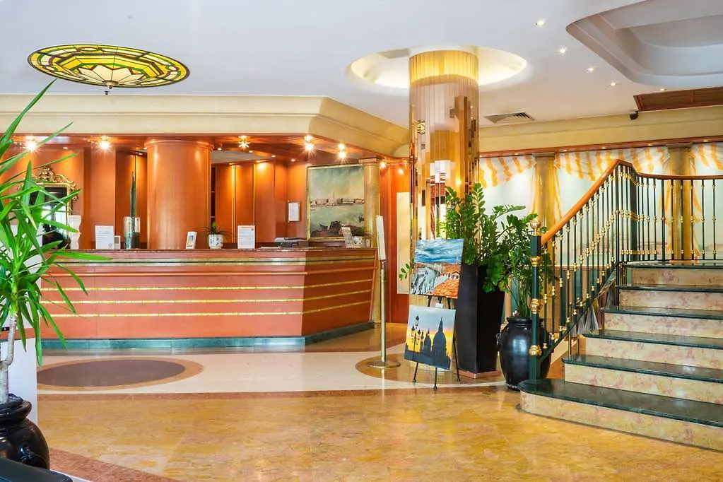 Best Western Hotel Tritone Mestre 4*,